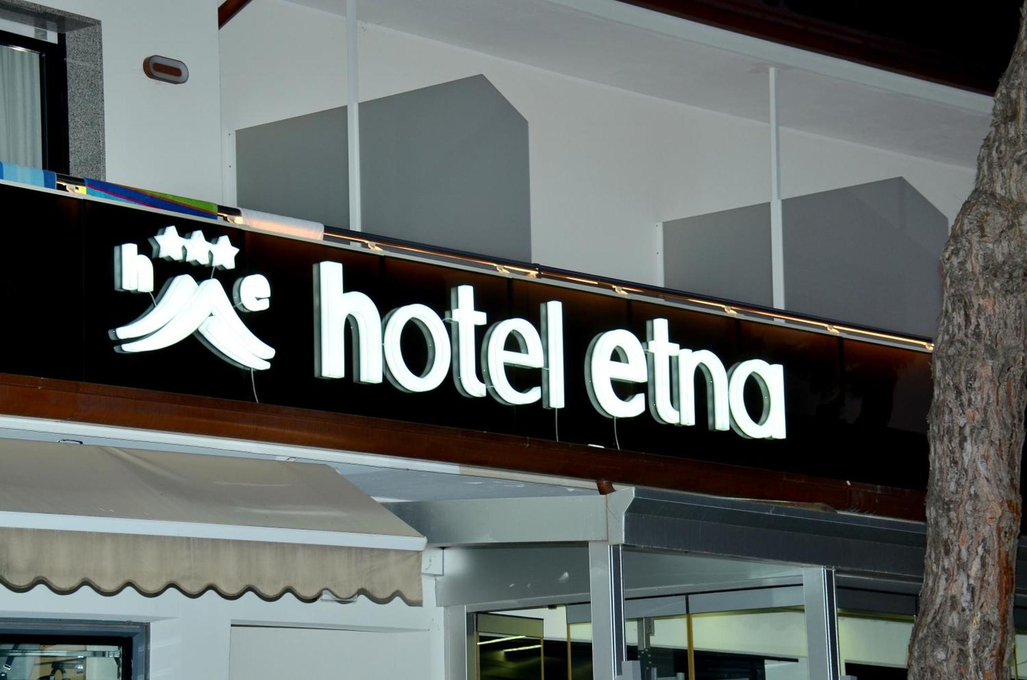 Hotel Etna Lignano Sabbiadoro Exterior foto